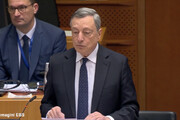 Draghi: 'Potremmo essere lasciati soli a garantire la sicurezza in Ucraina'