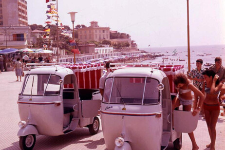 Piaggio, addio alla produzione Ape a Pontedera dopo 76 anni