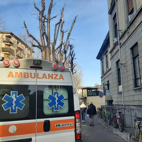 Ambulanza (foto di archivio)