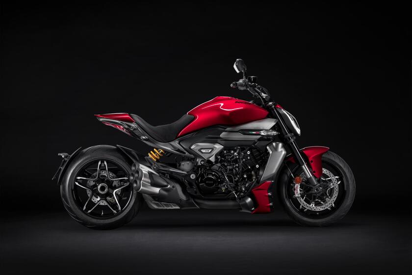 Ducati XDiavel V4