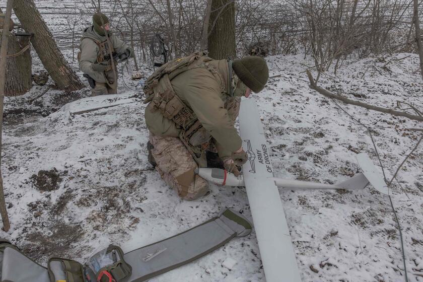 La vita del battaglione Azov vicino in prima linea a Donetsk REPORTAGE