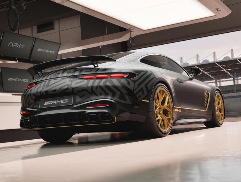 Nuova Mercedes AMG GT 63 APXGP Edition