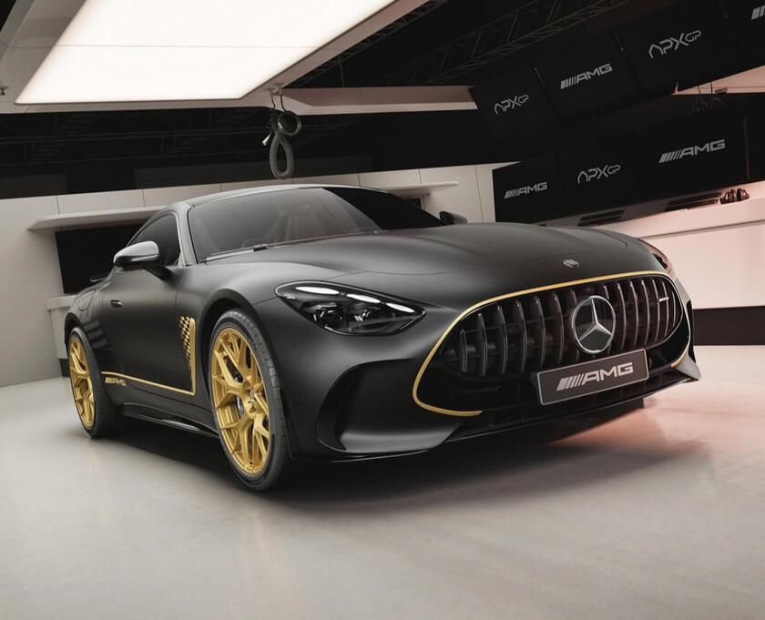 Nuova Mercedes AMG GT 63 APXGP Edition