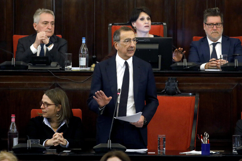 - RIPRODUZIONE RISERVATA