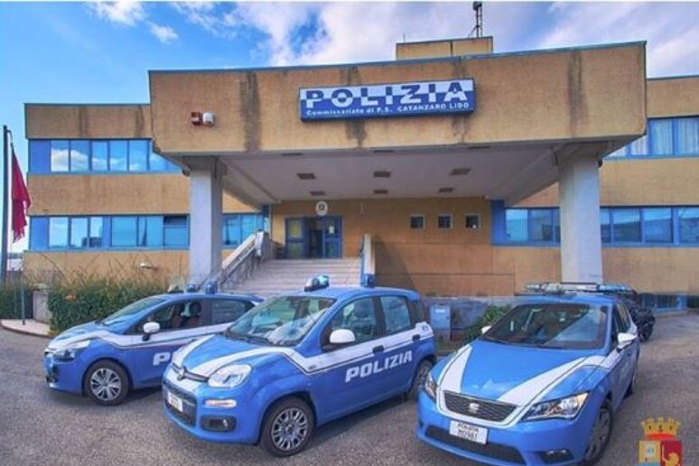 - RIPRODUZIONE RISERVATA