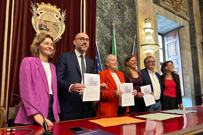 - RIPRODUZIONE RISERVATA