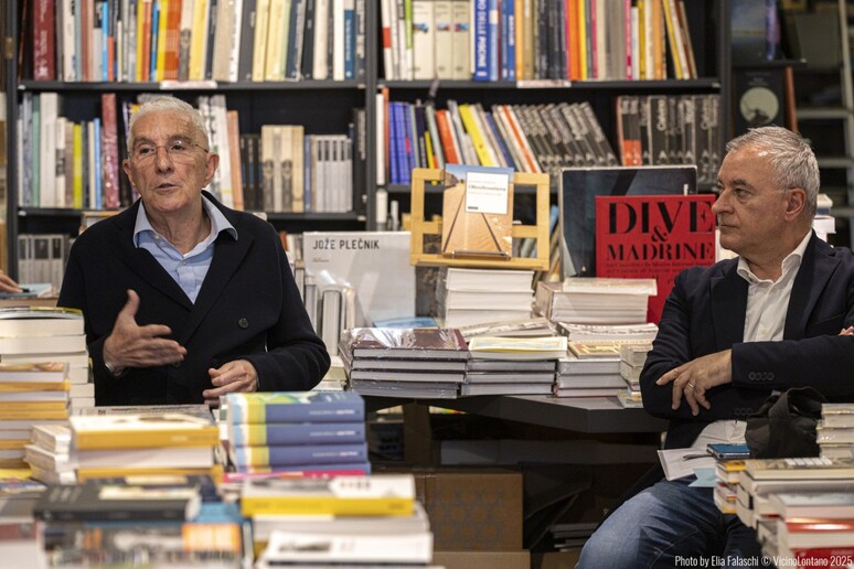 - RIPRODUZIONE RISERVATA
