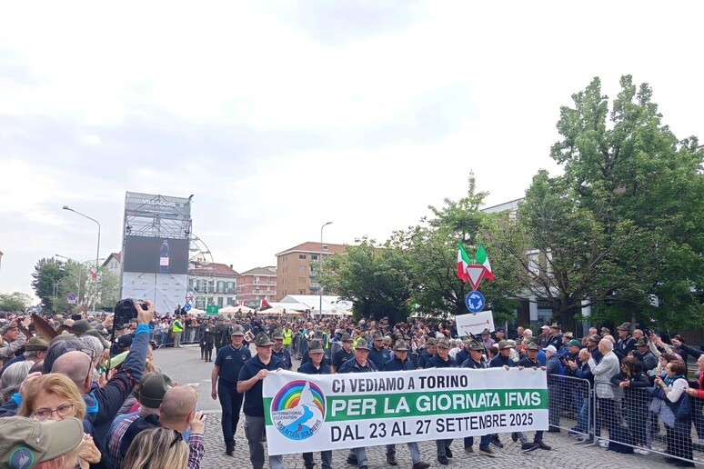 - RIPRODUZIONE RISERVATA