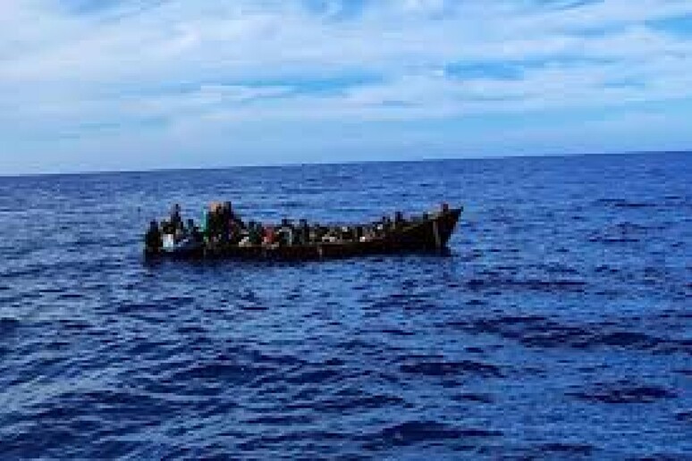 - RIPRODUZIONE RISERVATA