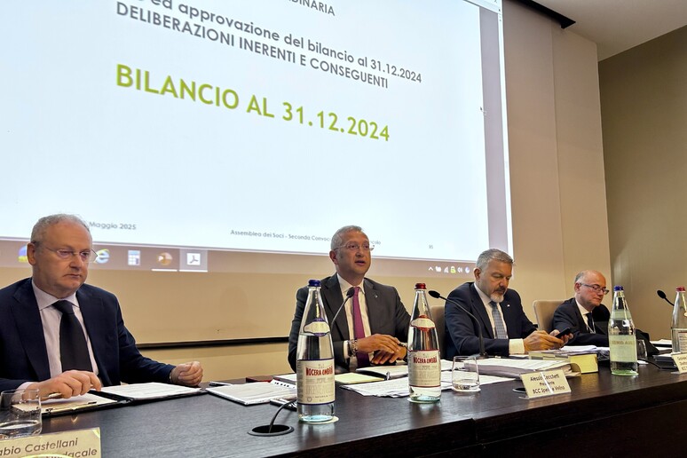 - RIPRODUZIONE RISERVATA