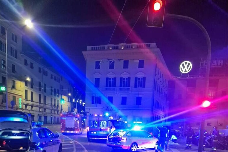 - RIPRODUZIONE RISERVATA
