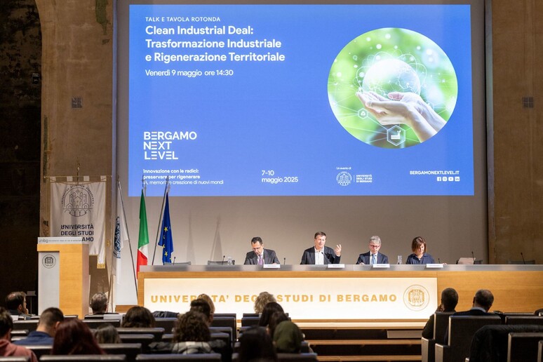 - RIPRODUZIONE RISERVATA