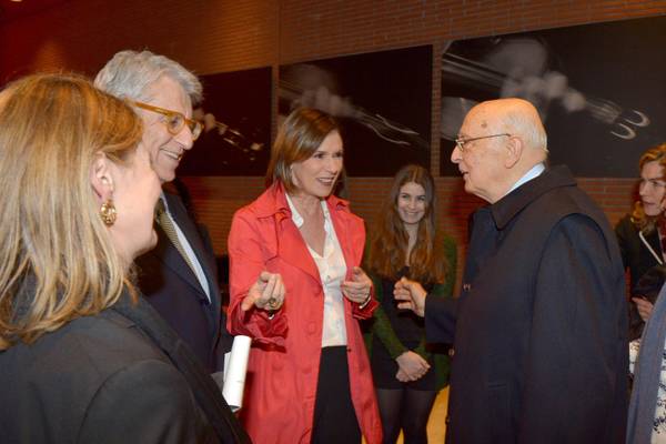 FOTO PERI. Il Presidente della Repubblica Giorgio Napolitano con i familiari di Enrico Berlinguer