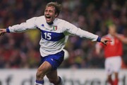 27 marzo 1999, la gioia di COnte per il gol alla Danimarca a Euro 2000