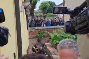 Garlasco, si cerca presunta arma in un canale vicino ad una casa