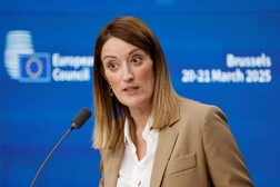 Metsola: "Da Cina stop alle sanzioni contro gli eurodeputati"