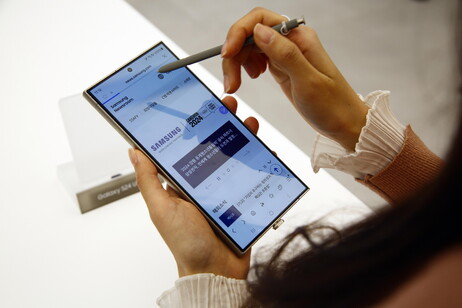 Samsung, il 22 gennaio attesi nuovi smartphone e un visore virtuale