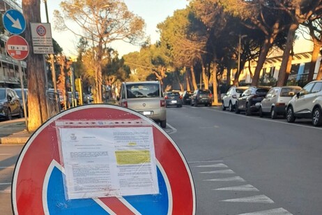 cantiere ACA in zona stadio, divieto di sosta, segnaletica