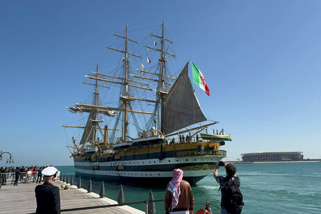 Locatelli, 'emozione unica la visita al bordo del Vespucci'