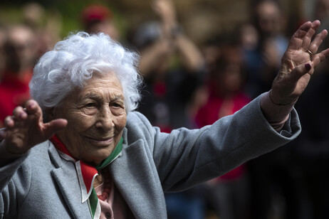 Luciana Romoli (Luce), classe 1930, staffetta partigiana