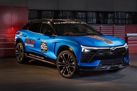 Chevrolet Blazer SS, una pace car EV alla Daytona 500