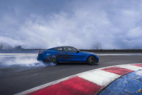 Nuova Bmw M4 CS Edition VR46