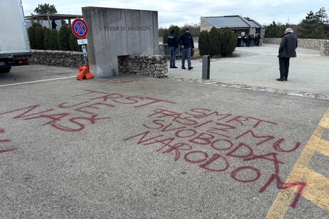 Vandalizzata la foiba i Basovizza alla vigilia del Giorno del ricordo