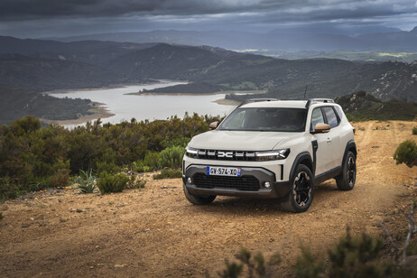 Dacia Duster 4x4 non teme di sporcarsi in off-road