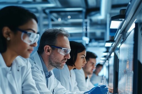 Il 15 aprile 2025 si apre il bando per attrarre in Italia ricercatori che lavorano all'esero (fonte: StockCake)