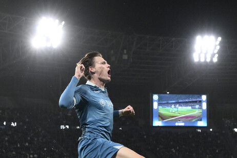 Calcio: Napoli-Empoli 3-0