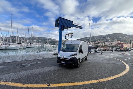 Opel Movano 2.2 BlueHdi 140 Lastrato 35 q