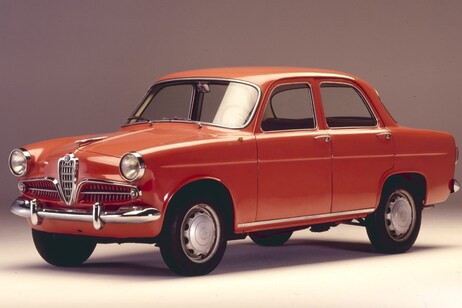 Alfa Romeo Giulietta Berlina festeggia 70 anni