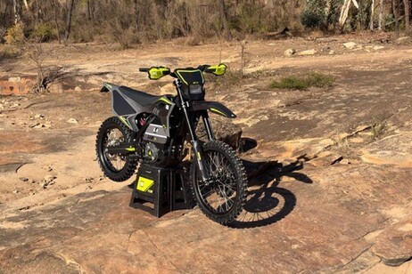 OZY 30x punta all'off-road silenzioso e senza emissioni