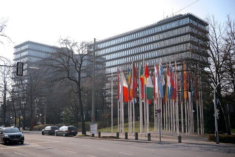 La sede dell'Ufficio europeo dei brevetti (fonte: Kārlis Dambrāns da Wikipedia CC BY 2.0)