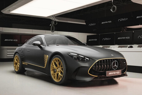 Nuova Mercedes AMG GT 63 APXGP Edition