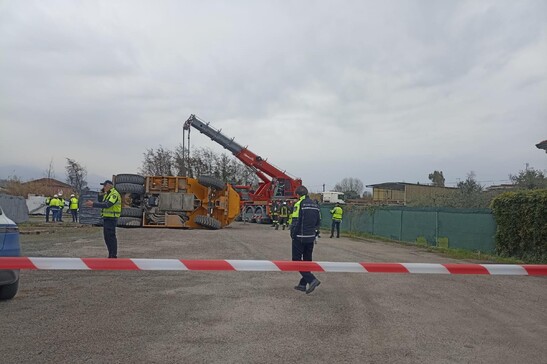 Morto sul lavoro a Carrara