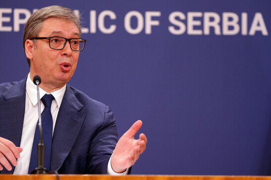 Commissione Ue: "Partecipazione di Vucic alla parata di Mosca avrà impatto su adesione