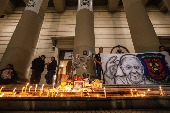 Il tributo a Francesco nella Cattedrale di Buenos Aires