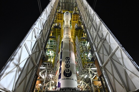 Il lanciatore europeo Vega C costruito in Italia da Avio (fonte: ESA)
