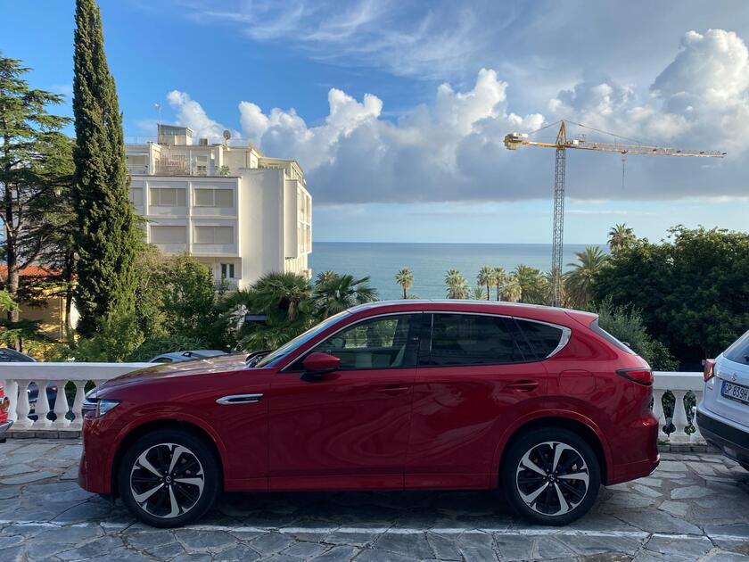 Mazda CX-60 è il Grande Gigante Gentile in stile Kodo