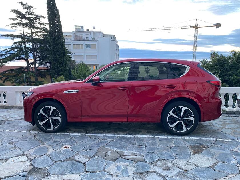 Mazda CX-60 è il Grande Gigante Gentile in stile Kodo