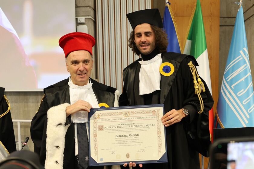 Laurea magistrale honoris causa in Scienze dello Sport a Gianmarco Tamberi