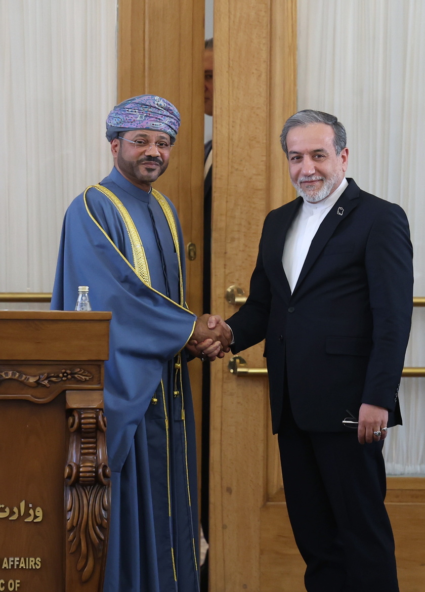 Oman's Minister of Foreign Affairs Sayyid Badr Albusaidi visits Tehran