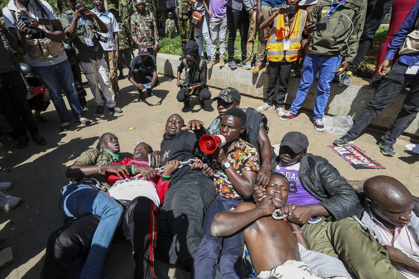 People protests against abductions in Kenya