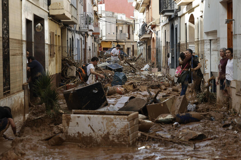 Paiporta, vicino Valencia (Spagna), devastata dall'alluvione