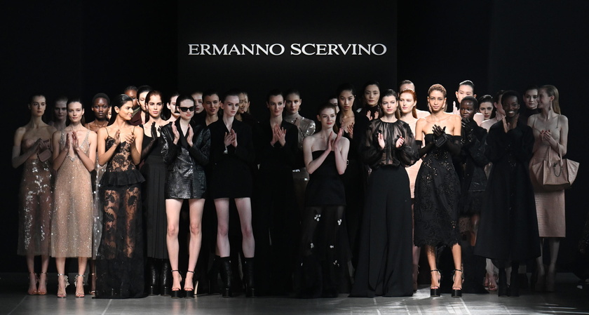 Ermanno Scervino, abiti-scultura tra corsetteria e intarsi - RIPRODUZIONE RISERVATA