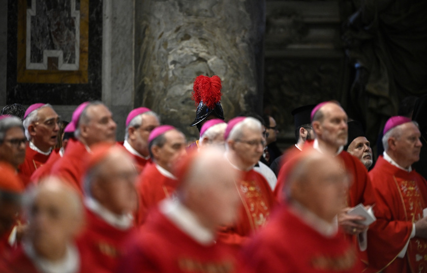 Il Papa, c'è bisogno di una Chiesa e società dalle porte aperte