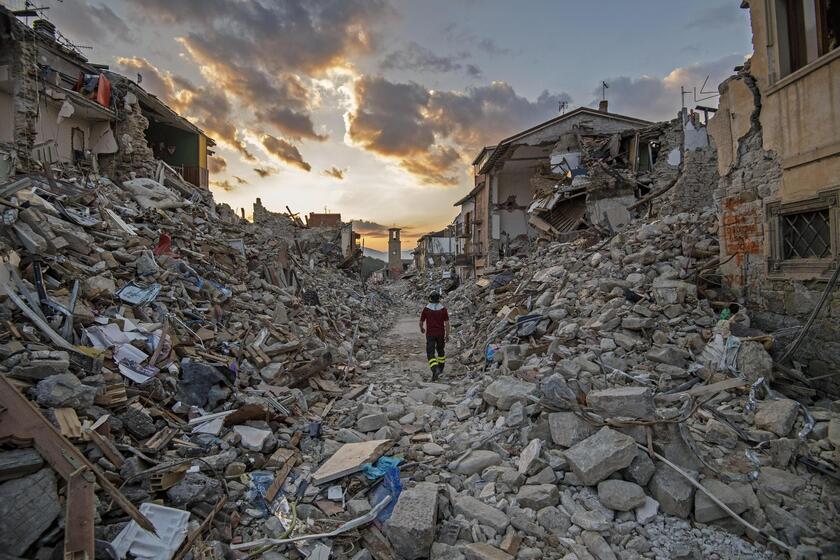 Macerie a Amatrice dopo il terremoto del 24 agosto 2016