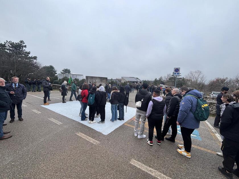 Cerimonia alla foiba di Basovizza commemora vittime