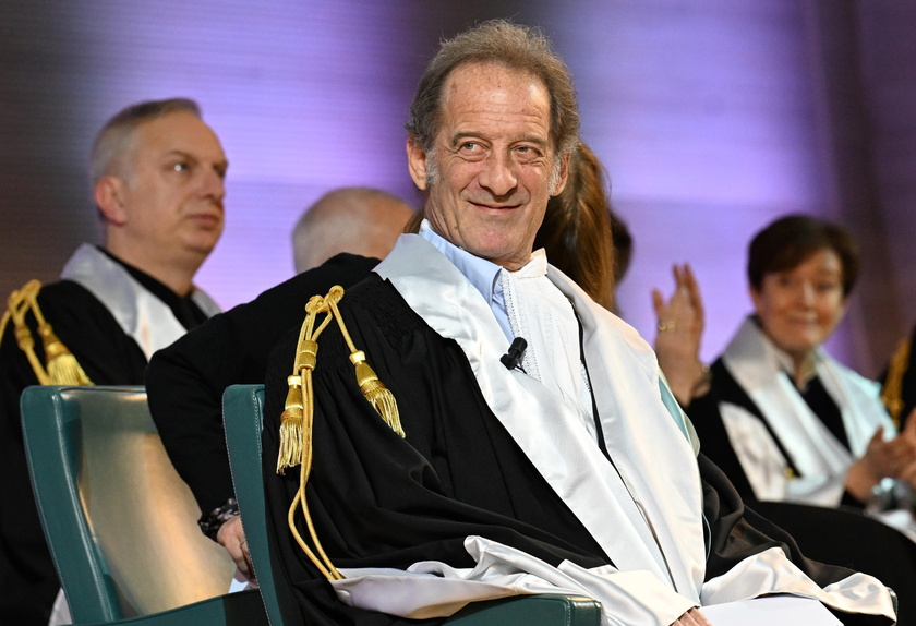 French actor Vincent Lindon receives honorary Master's Degree in Storytelling Arts